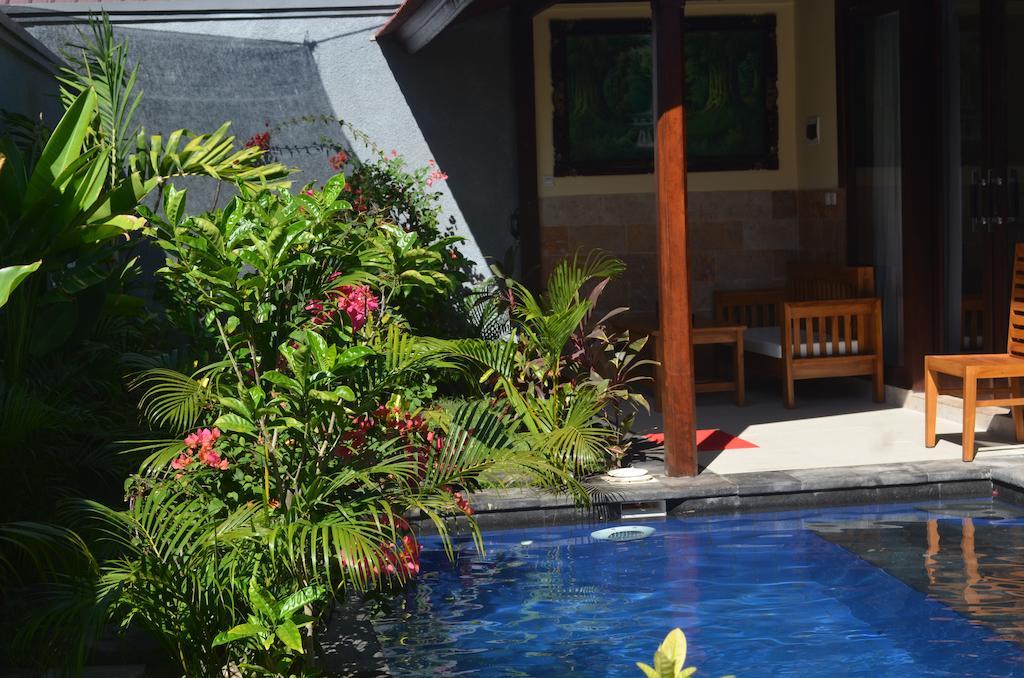Villa Sahabat Gili Trawangan Exterior photo