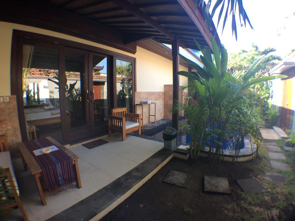 Villa Sahabat Gili Trawangan Exterior photo